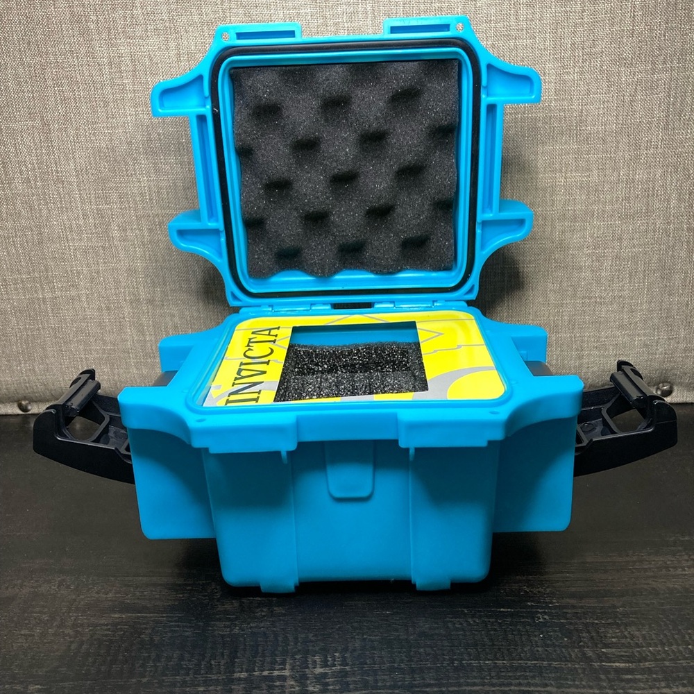 Invicta Dive Case Slot Single Watch Water Proof Case Brand New - Turquoise - Picture 4 of 5